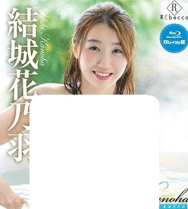 极具魅力的美乳美女